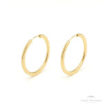 Argola Redonda Fio Retangular Invertido (705) OA - Ouro Universal