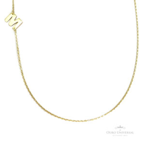 Colar Letra M OA - Ouro Universal
