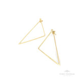 Brinco Triangular OA - Ouro Universal